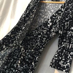 Classic Wrap Dress~XS~Black & White Print~Apt9